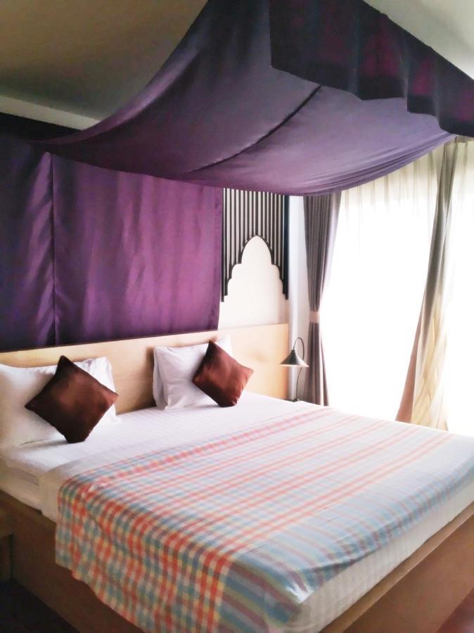 Nakorn De Sukhothai Hip Hotel Exterior foto